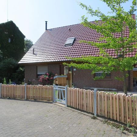 Traditional Apartment Near Sea In Ostseebad Kühlungsborn Exterior foto